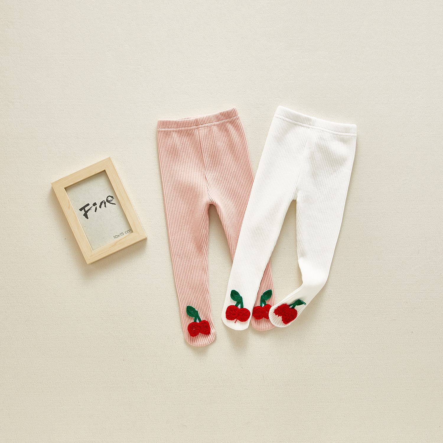 Spring and autumn new baby cute cherry leggings cotton wild pp pantyhose